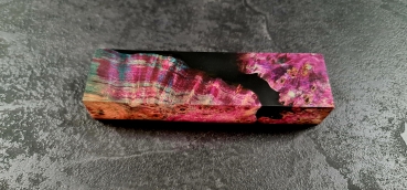 Hybrid wood (HY2) blue/pink stabilized burl poplar 