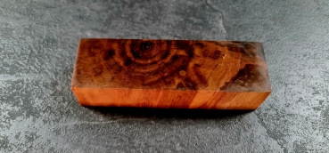Stocked walnut (Nuss23)