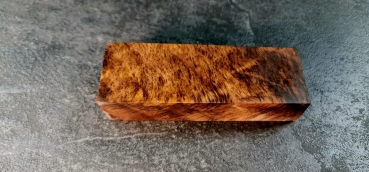 Stocked walnut (Nuss25)