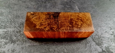 Stocked walnut (Nuss26)