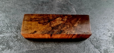 Stocked walnut (Nuss39)