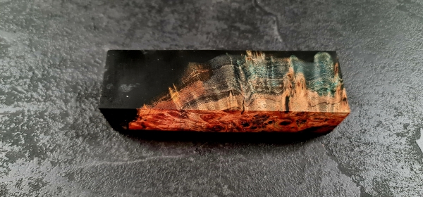 Hybrid wood (HY10) blue/orange stabilized burl poplar 