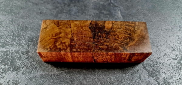 Stocked walnut (Nuss29)