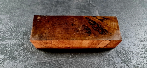 Stocked walnut (Nuss32)