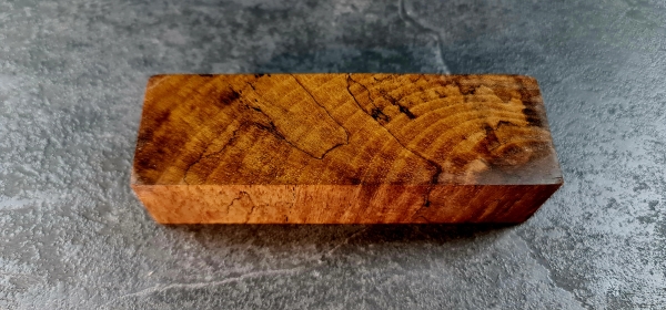 Stocked walnut (Nuss33)